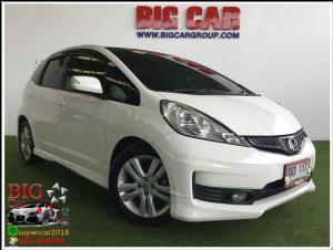 2011 honda jazz 1.5sv ดาวน์เริ่มต้น 5 - 10 เปอร์เซ็น