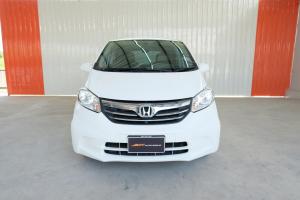 HONDA FREED รถสวยสภาพดี