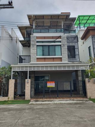  ขายบ้านเดี่ยว 3 ชั้นพร้อมดาดฟ้า รับลมทะเล ชะอำ Tel 090 9862154