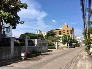 ขายอาคารสำนักงาน 4 ชั้น 265 ตร.ว. พร้อมโกดังเก็บสินค้า ถนนแจ้งวัฒนะ ซอย 13