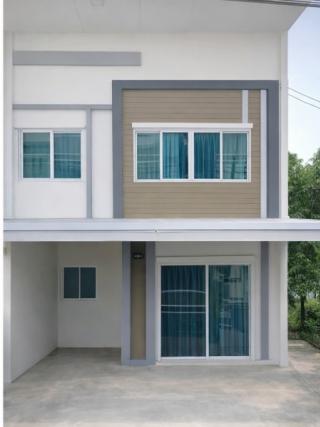 บงกช42-46ใกล้ตลาดพระรูปคลอง 2 950 ม. ทาวน์โฮม 2 ชั้นรังสิต-คลองสอง 3 นอน ฟิวเจอร์พาร์ค รังสิต 2.8กม. 18 ตร.ว.
