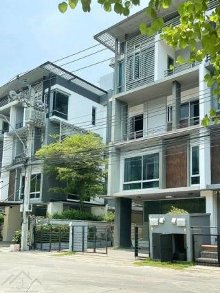 ให้เช่าโฮมออฟฟิศ 4 ชั้น + ดาดฟ้า 400 ตรม. บี สแควร์ พระราม 9-เหม่งจ๋าย (B Square) สหการประมูล ทำเลทอง ใกล้เลียบด่วน ใกล้เอกมัย ทองหล่อ 