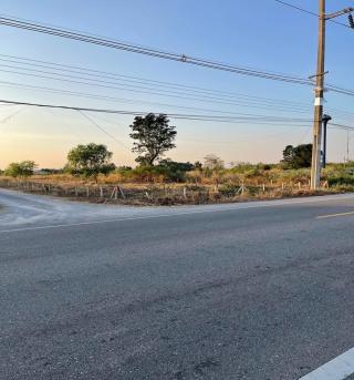 ขาย ที่ดิน ถมแล้วติดถนนสาธารณะ 2 ด้าน 1 ไร่ 1 งาน 50 ตรว. ติดบ้านสวนนัยเลิศ ตำบลจอมบึง อำเภอจอมบึง จังหวัดราชบุรี