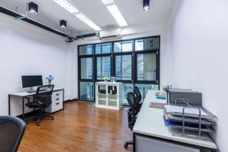 ให้เช่า สำนักงาน อาคาร โคเมท 7000 บาทต่อเดือน ใกล้กับ - ชั้นทั้งหมด 1 ชั้น