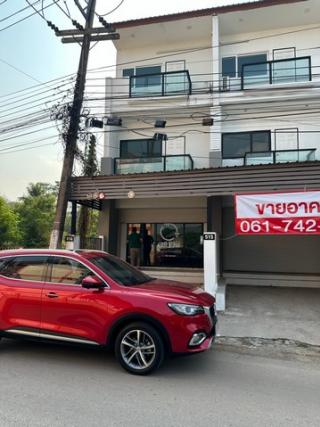DSL-291 ขาย ทาวน์เฮ้าส์ ทาวน์โฮม 3 ชั้น (ห้องมุม) ขนาด 31.6 ตร.ว. (พื้นที่ใช้สอย 300 ตร.ม.) อ.เมืองเลย จ.เลย 32 ตร.วา เลย