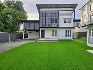 บ้าน - 100000 บาท 4 Bedroom ขนาดพื้นที่ 50 ตาราง.วา 1 Ngan 0 Rai   น่า-อยู่ กรุงเทพ