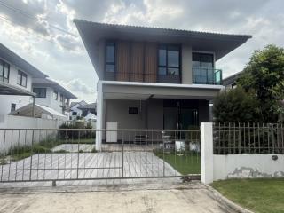 MT215 : ขายเพราะอยากขาย บ้านเดี่ยว บุราสิริ บางนา 51.2 ตรว.3นอน 2น้ำ ทิศใต้ บรรยากาศดีเงียบ สงบ เพื่อนบ้านดี เหมาะซื้ออยู่เอง หรือ ปล่อยเช่า