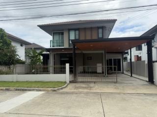 MT085 บ้านเดี่ยว ราคาดี บุราสิริ บางนา 58.5 ตรว. พท.สอย 160 ตรม. 4 นอน 2 น้ำ จอดรถ 3 คัน ต่อเติมครัวใหญ่ เพิ่มห้องเอนกประสงค์