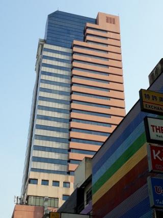 ให้เช่า สำนักงาน อาคารธนิยะ 1 งาน 100 ตารางวา 75000 บาทต่อเดือน