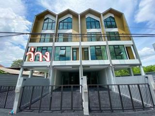 ให้เช่าโฮมออฟฟิศ 4 ชั้น 237 ตร.ม. แปลงมุม ซ.วชิรธรรมสาธิต 60 ใกล้ BTS ปุณณวิถี