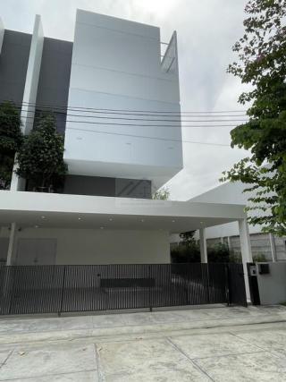 ให้เช่าโฮมออฟฟิศ 3.5 ชั้น 270 ตร.ม. โครงการอาคิน วิภาวดี หลังมุม ใกล้ดอนเมือง