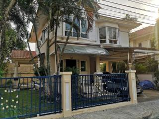 ให้เช่าบ้านเดี่ยว  3 ห้องนอน  3 ห้องน้ำ หมู่บ้าน เพอร์เฟค พาร์ค (รามคำแหง-สุวรรณภูมิ) ซอยเคหะร่มเกล้า 64  