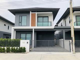 ให้เช่าบ้านแฝด ตะเคียนเตี้ย บางละมุง มบ.ภัททาดีไฟน์ ใกล้พัทยา TP-H2356