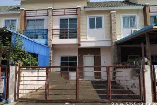 ขายทาวน์เฮ้าส์ 2 ชั้น หมู่บ้านสิรภัทร 4 ถนนรัตนาธิเบศร์ เมืองนนทบุรี