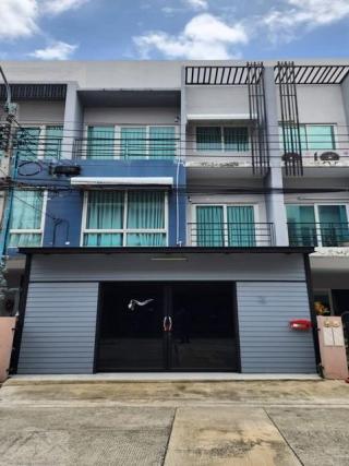 ให้เช่าทาวน์โฮม 3 ชั้น 22 ตร.ว. หมู่บ้านกรีนิช รามอินทรา 76 ติดแม็คโคร รามอินทรา