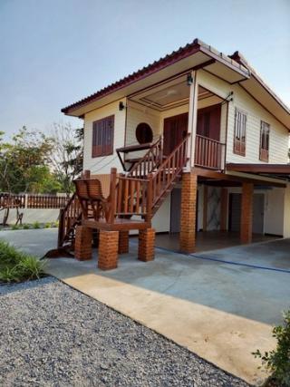บ้านเดี่ยว2ชั้น 4ห้องนอน 200ตรว. สวยใหม่คลาสสิค อ.สามชุก สุพรรณบุรี T.086-301-6161สามชุก  เดินทางสะดวก น้ำไม่ท่วม ออกแบบสวย คลาสสิค