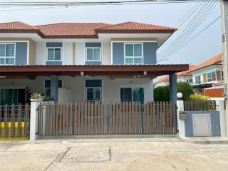 บ้านเช่าสวยหลังริม พร้อมเฟอร์นิเจอร์และเครื่องใช้ไฟฟ้าครบ หิ้วกระเป๋าเข้าอยู่ได้เลย