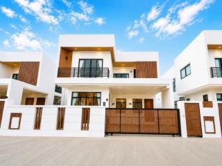 โซนแม่เหียะ ขาย 5.399 ล้าน 51 ตรว. บ้านใหม่ 2 ชั้น #สไตล์โมเดิร์น – #อ.เมืองเชียงใหม่ บ้านหลังใหญ่ ดีไซน์หรู พร้อมของแถมจัดเต็ม