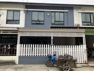ขายทาวน์เฮ้าส์ หมู่บ้าน ไอวี่ทาวน์ 2 กุฎโง้ง อำเภอพนัสนิคม จังหวัดชลบุรี