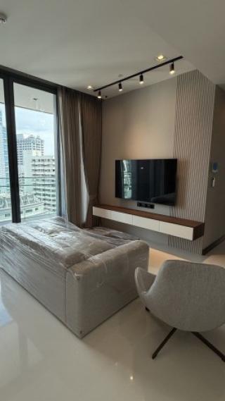 ให้เช่า คอนโด Q1 Sukhumvit ขนาด 92 ตรม. 2 นอน ทิศเหนือ วิวโล่ง ห้องใหม่ ติด BTS นานา 0 เมตร