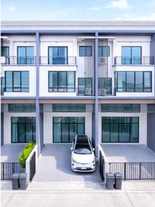 กรุงเทพกรีฑา ทาวน์เฮ้าส์ 3.5ชั้น ให้เช่า 3นอน 4น้ำ ARLบ้านทับช้าง 1.6กม. Nirvana PORCH