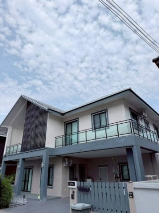 ให้เช่า 35,000 บาท/เดือน บ้านสวย #Fully Furnished บรรยากาศดี ฟังก์ชันครบ รองรับทุกไลฟ์สไตล์ ทำเลดี พร้อมเข้าอยู่ทันที