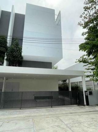 ให้เช่าโฮมออฟฟิศ 270 ตร.ม. โครงการ ARKIN วิภาวดี 84 หลังมุม ใกล้สนามบินดอนเมือง