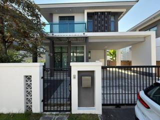 ให้เช่าบ้านเดี่ยว 2 ชั้น 55 ตรว. 4 ห้องนอน โครงการเศรษฐสิริ พัฒนาการ Setthasiri Pattanakarn รีโนเวทใหม่ พร้อมเข้าอยู่ ใกล้สนามบิน