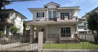 HR 9958 ให้เช่าบ้านเดี่ยว หมู่บ้านปาริชาต สุวินทวงศ์ คุ้มเกล้า ลาดกระบัง บ้านพร้อมอยู่ เฟอร์นิเจอร์ครบ ใกล้สนามบินสุวรรณภูมิ
