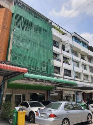ให้เช่าอาคารพาณิชย์ 5 ชั้น 1,080 ตร.ม. มีชั้นดาดฟ้า มีลิฟท์ ซ.รัชดาภิเษก22 ใกล้ MRT รัชดาภิเษก