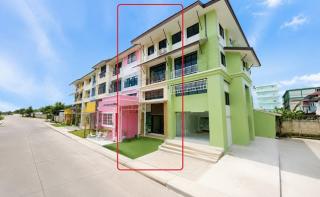 อาคารพาณิชย์เช่า  กิ่งแก้ว8-16  ราชาเทวะสนามบินสุวรรณภูมิ1 กม.เมกา บางนา 3 กม. 3นอน 3น้ำ 19 ตารางวา 266ตารางเมตร  ตลาดกิ่งแก้ว