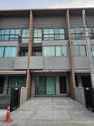 HR 10114 ให้เช่า ขาย ทาวน์โฮม 3 ชั้น โครงการ บ้านกลางเมือง พระราม 9 กรุงเทพกรีฑา