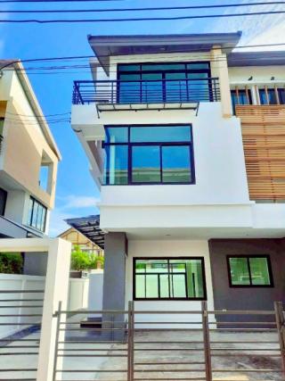 ถูกที่สุด บ้านแฝดขนาดใหญ่  3ชั้น 5นอน 4น้ำ ใกล้ MRT บางรักใหญ่ 600ม. หน้ากว้าง 9เมตร  สัมมากร เพลส ราชพฤกษ์ 2.9 กมตลาดสดท่าอิฐ 1.5 กม