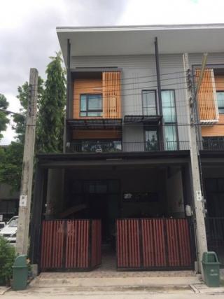 ให้เช่าทาวน์โฮม 3 ชั้น 3 ห้องนอน 3 ห้องน้ำ หมู่บ้านEco-Space เกษตร-นวมินทร์ ใกล้โรงเรียนเลิศล้า โรงเรียนนวมินทราชูทิศ