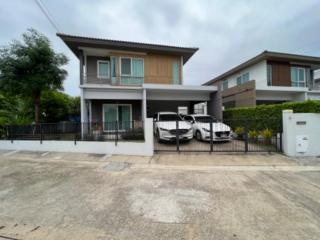 ขายบ้านเดี่ยว 2 ชั้น  โครงการพฤกษ์ลดา ประชาอุทิศ 90 บ้านพื้นที่กว้าง เงียบสงบเป็นส่วนตัว