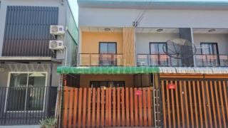 ลดพิเศษ ทาวน์โฮม ฉัตรไพลิน ลาดหลุมแก้ว รีโนเวท พร้อมอยู่ ราคาถูก