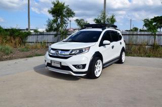 ออกรถแค่ 9 บาท HONDA BR-V รถบ้านแบบครอบครัว / ชุดแต่งเดิมๆโรงงาน โมดูโร่ / สวยๆ เกียร์ออโต้ ตัวท็อปออฟชั่นส์ / พุตสต๊าท กุญแจคีเรท 2ชุด / แอร์หน้า และแอร์หลังคา /จอหน้า 9นิ้ว จอกลาง 14นิ้ว /ล้อแม็ก แร็คหลังคาครบๆ โทร 0957401229 ไอดีไลน์ UTBP 