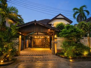  บ้านเดี่ยวใน สัมมากร มีนบุรี หมู่บ้านชื่อดังที่หลายครอบครัวเลือกอยู่มายาวนาน เพราะบรรยากาศเงียบสงบ ร่มรื่น