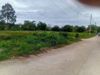ขายที่ดินเปล่า เส้นนาพร้าว ศรีราชา แปลงสวย หัวมุม แหล่งชุมชน FP-L02004 