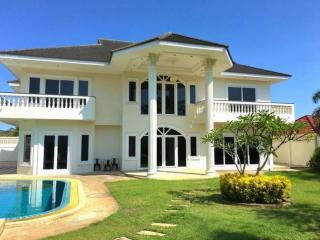 ขายบ้านสวยหลังใหญ่ เขตบางเสร่ สัตหีบ ชลบุรี ฝั่งทะเล FP-H02008