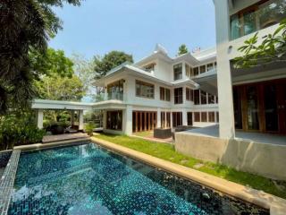 ให้เช่าบ้านหรูติดทะเล หาดวงศ์อมาตย์ วิวสวย ใกล้ปราสาทสัจธรรม TP-H2316