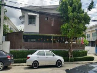 หลังมุม มีพื้นที่ข้าง ทาวน์โฮม 2ชั้น เดอะ คอนเนค 15 อ่อนนุช (The Connect 15 Onnut) 24.9 ตร.ว. ใกล้ APL บ้านทับช้าง