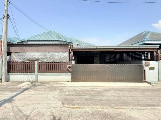 ขายด่วนบ้านแฝดชั้นเดียว หมู่บ้านกฤษณา ต.บ้านปึก อ.เมือง จ.ชลบุรี