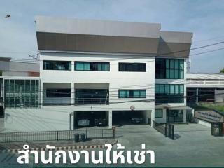 T26-621  ให้เช่า สำนักงาน - 187500 บาทต่อเดือน ใกล้กับ ใกล้สนามบินดอนเมือง ชั้นทั้งหมด 3 ชั้น ห้องนอน 1 ห้อง ห้องน้ำ 3 ห้อง