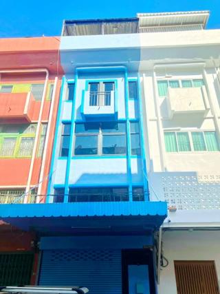 เมเจอร์ รัชโยธิน 700 ม. ทาวน์เฮาส์ให้เช่า 4ชั้น 4นอน 5น้ำ  25ตร.ว. 400ตร.ม BTSเสนา370ม.  รัชโยธิน 800 ม. ตลาด