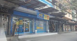 อาคารพาณิชย์ 4.5 ชั้น วังทองหลาง ซอยลาดพร้าว 72 ขายพร้อมผู้เช่าระยะยาว