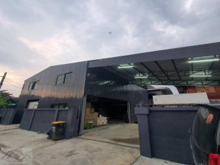 T26-631 ขาย บ้าน - ห้องนอน 2 ห้อง ห้องน้ำ 3 ห้อง ใกล้กับ ใกล้สโมสรตำรวจ โรงแรมรามาการ์เด้นส์  ชั้นทั้งหมด 2 ชั้น