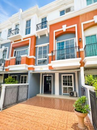 ทาวน์โฮม 3-5ชั้น 5 สเต็ป รีโนเวทใหม่ทั้งหลัง 3นอน แยกนวลจันทร์26-34 รพ.นวเวช 6แอร์ 6 รัชดา-รามอินทรา เดอะวอล์ค เกษตร-นวมินทร์ 1.3 กม.