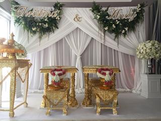 ให้เช่าชุดตั่งรดน้ำสังข์ เช่าbackdrop ซุ้มแต่งงาน ซุ้มโครงเหล็ก ฉากแต่งงาน สภาพดี ราคา 2000 สนใจติดต่อ www.2bwedding.com 081-834-4245 line id: @2bwedding