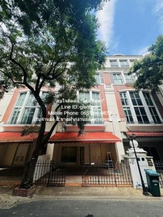 townhouse ขาย/ให้เช่าทาวน์โฮม 4 ชั้น บ้านกลางกรุง ทองหล่อ (Baan Klang Krung Thonglor) 26 ตร.ว., 4 น 6 น้ำ, ราคา 33 ล้านบาท  ใหญ่ขนาด 0 Rai 0 Ngan 26 ตารางวา 4Bedroom6BATHROOM 33000000 บาท ใกล้กับ ใกล้ เจ อเวนิว ทองหล่อ 15 !!!